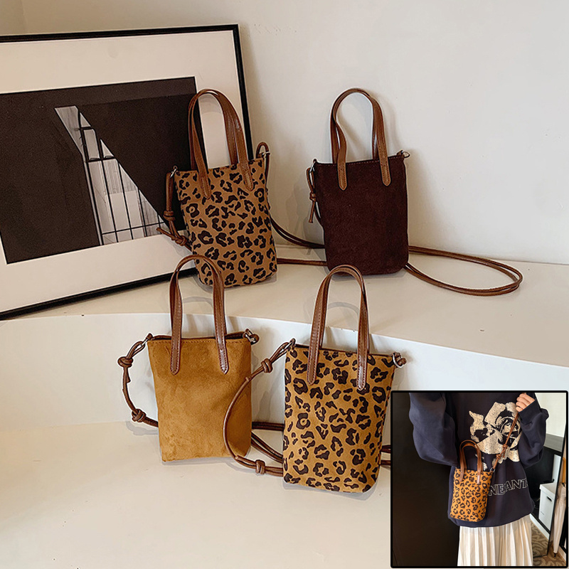 Women's Crossbody Bag Autumn And Winter Retro Leopard Print Shoulder Bag Anime New Versatile Suede Phone Bag